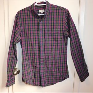Men’s plaid button down